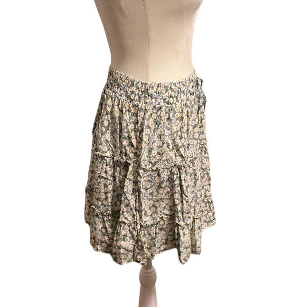 Ditsy floral ruffle skirt with elastic waist - Picture 3 of 6